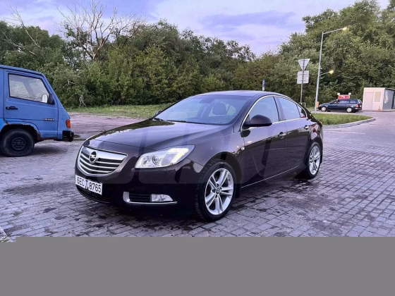 Opel Insignia (2)