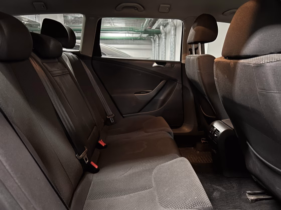 Volkswagen Passat (11)