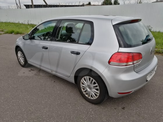 Volkswagen Golf (3)