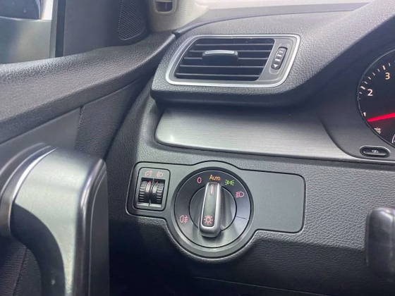 Volkswagen Passat (8)