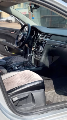 Skoda Superb (13)