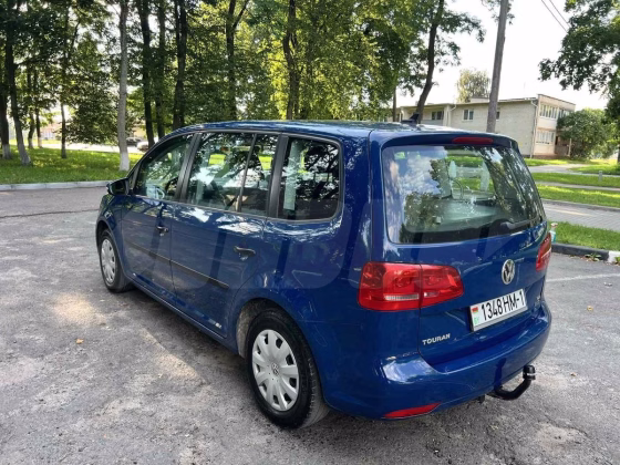 Volkswagen Touran (3)