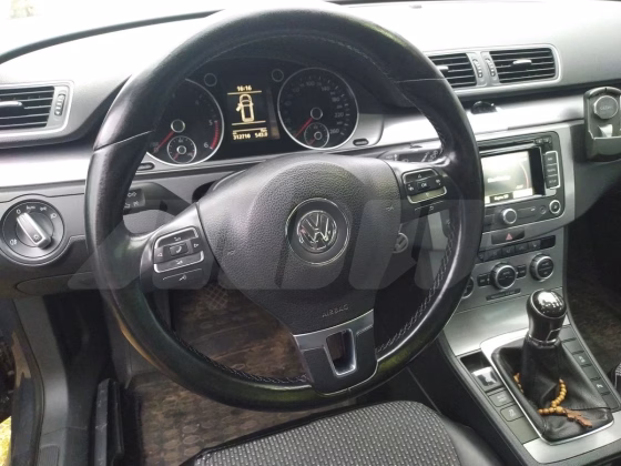 Volkswagen Passat (18)
