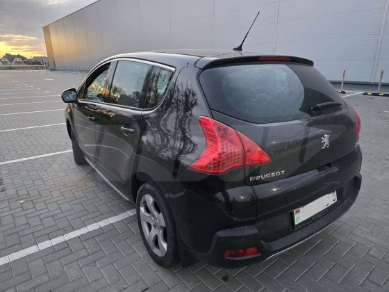 Peugeot 3008 (2)