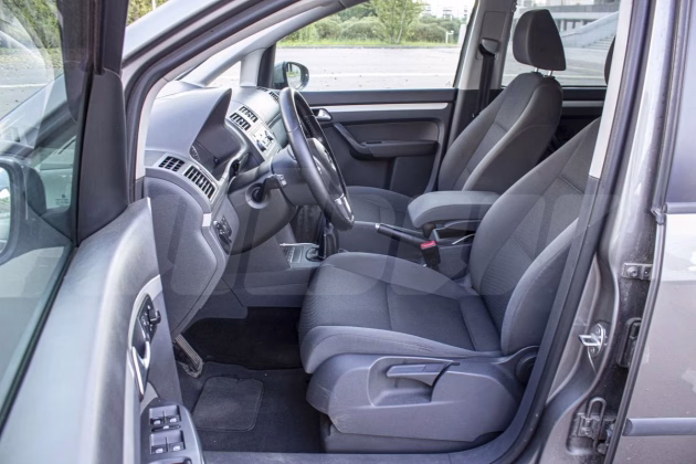 Volkswagen Touran (4)