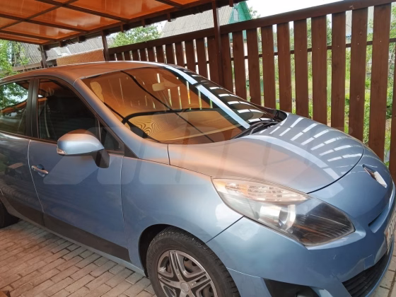 Renault Scenic (3)
