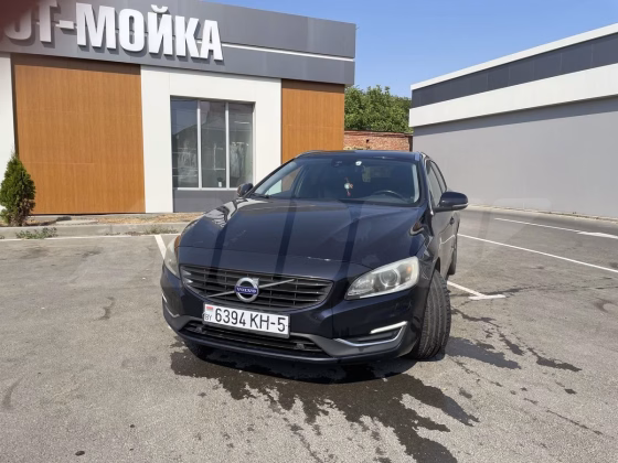 Volvo V60 (3)