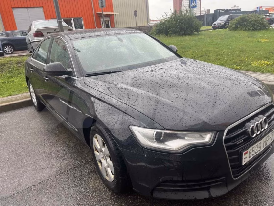 Audi A6 (2)