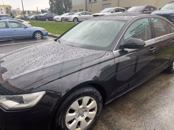 Audi A6 (5)