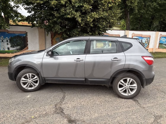 Nissan Qashqai (2)
