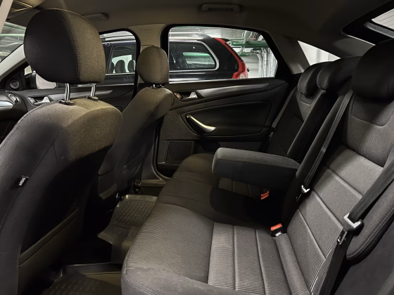 Ford Mondeo (10)