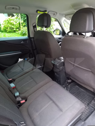 Opel Zafira (8)