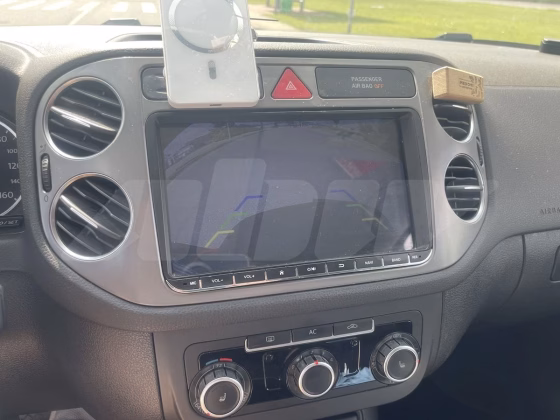 Volkswagen Tiguan (1)