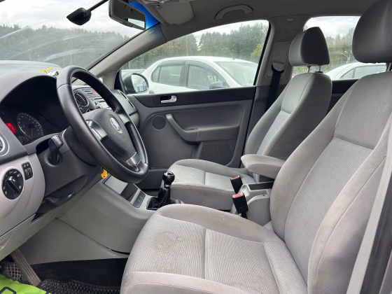 Volkswagen Golf Plus (9)