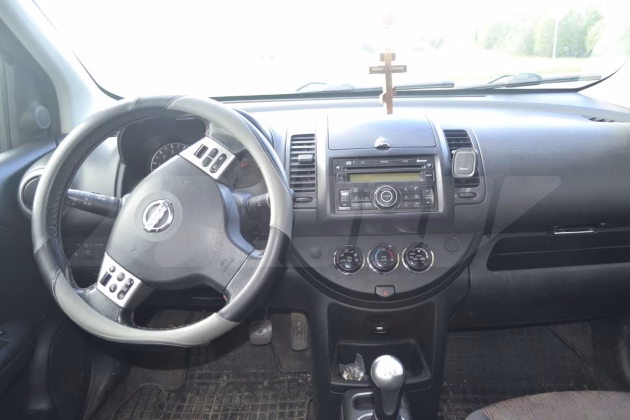 Nissan Note (4)