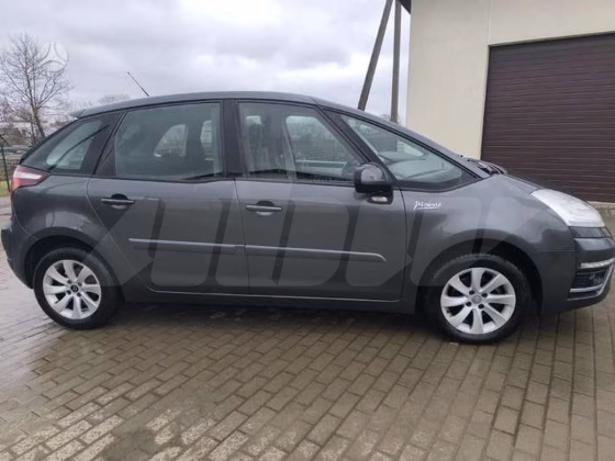 Citroën C4 Picasso (10)