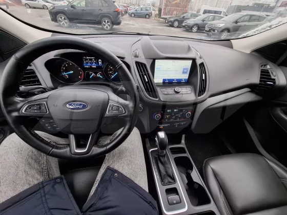 Ford Escape (12)