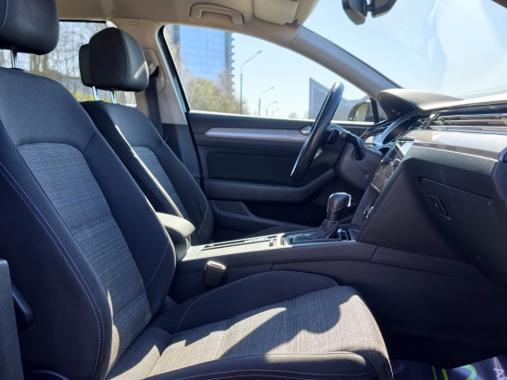 Volkswagen Passat (13)