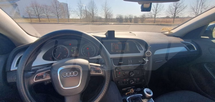 Audi A4 (6)