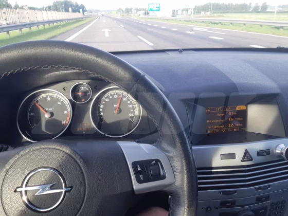 Opel Astra (3)