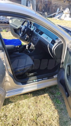 Skoda Rapid (5)