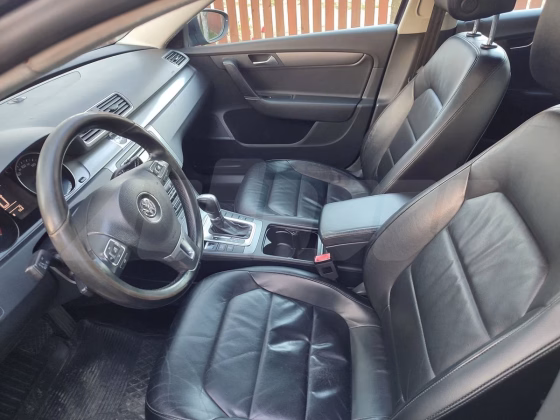 Volkswagen Passat (7)