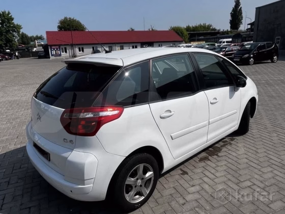 Citroën C4 Picasso (7)