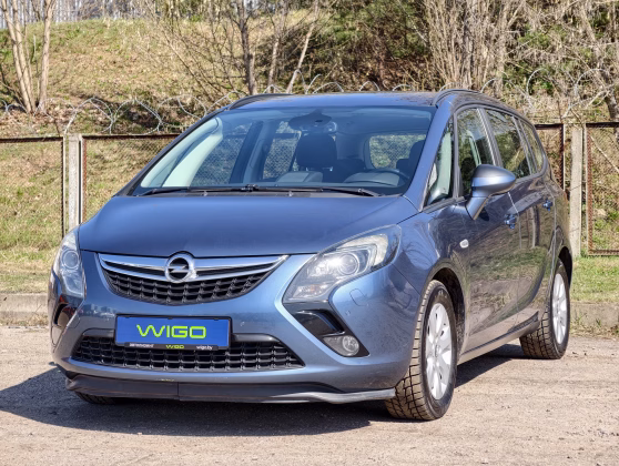 Opel Zafira Tourer (3)