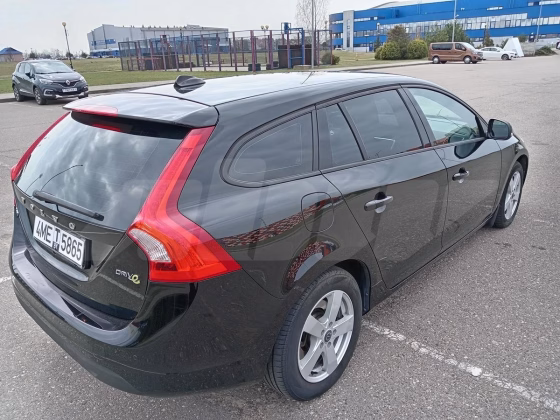 Volvo V60 (3)