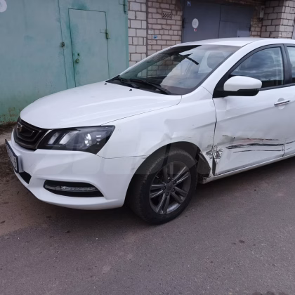 Geely Emgrand X7 (5)