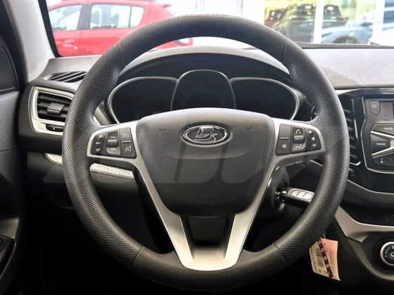 Lada Vesta (6)