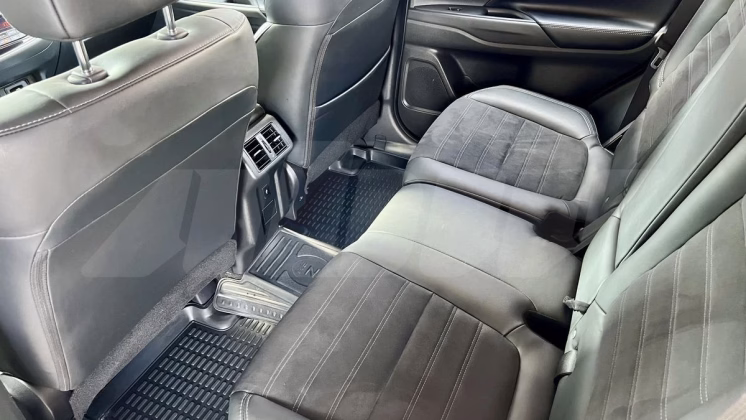 Mitsubishi Outlander (9)