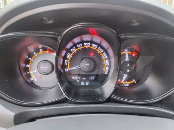 Lada Vesta (16)