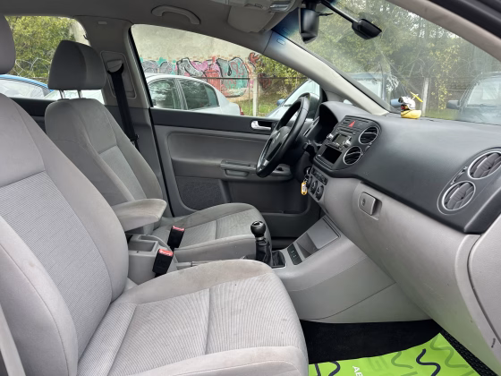 Volkswagen Golf Plus (12)