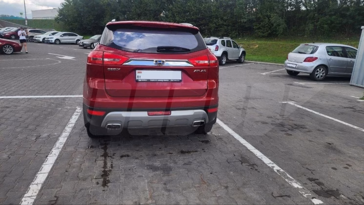 Geely Atlas (3)