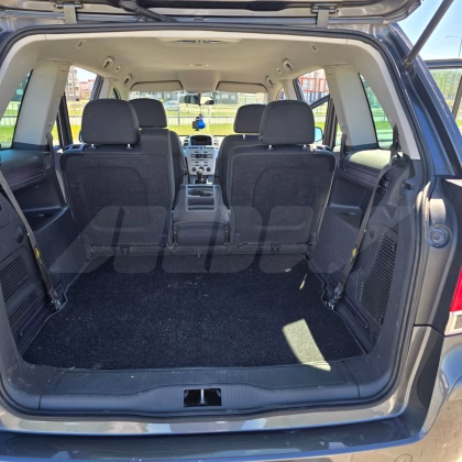 Opel Zafira (14)