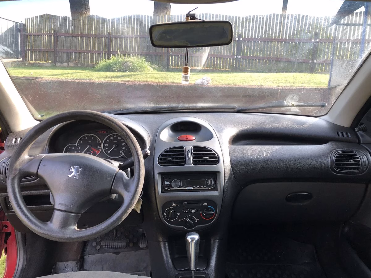 Peugeot 206