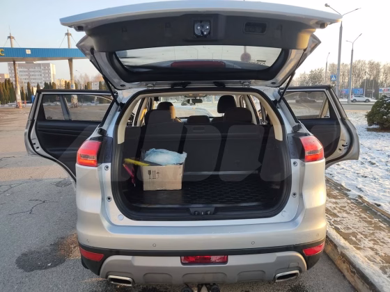 Geely Atlas (8)