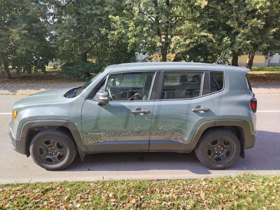 Jeep Renegade (1)