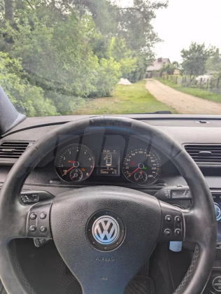 Volkswagen Passat (3)