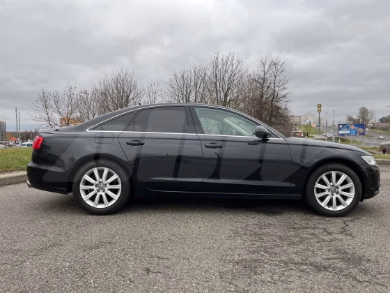 Audi A6 (10)