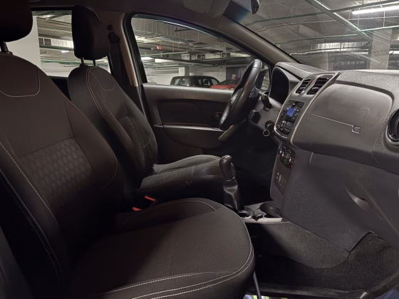 Renault Sandero (11)