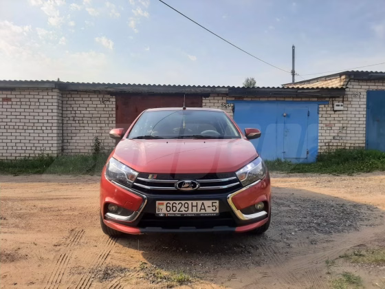 Lada Vesta (2)