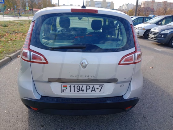 Renault Scenic (10)