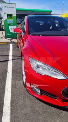 Tesla Model S (9)