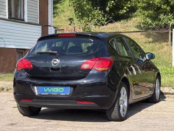 Opel Astra (6)