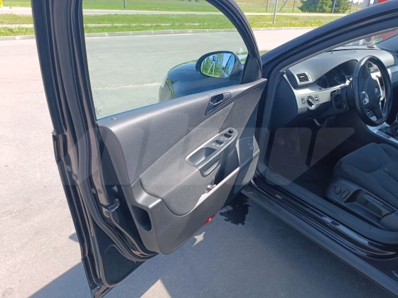 Volkswagen Passat (3)
