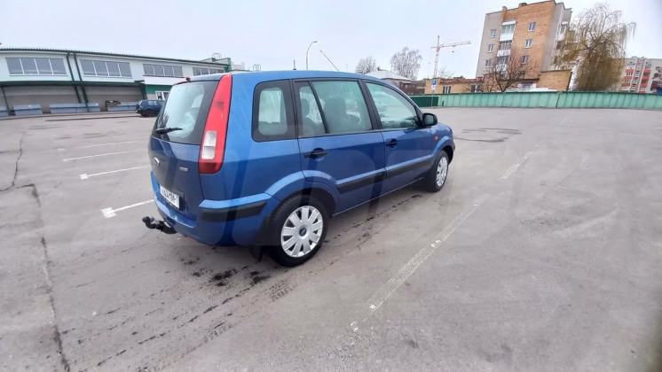 Ford Fusion (4)
