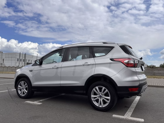 Ford Kuga (1)