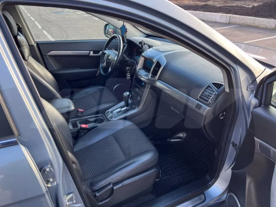 Chevrolet Captiva (10)